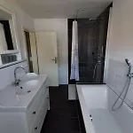 Dora 1